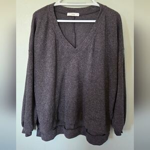 Talulah Dark Gray V-neck Sweater Size Medium